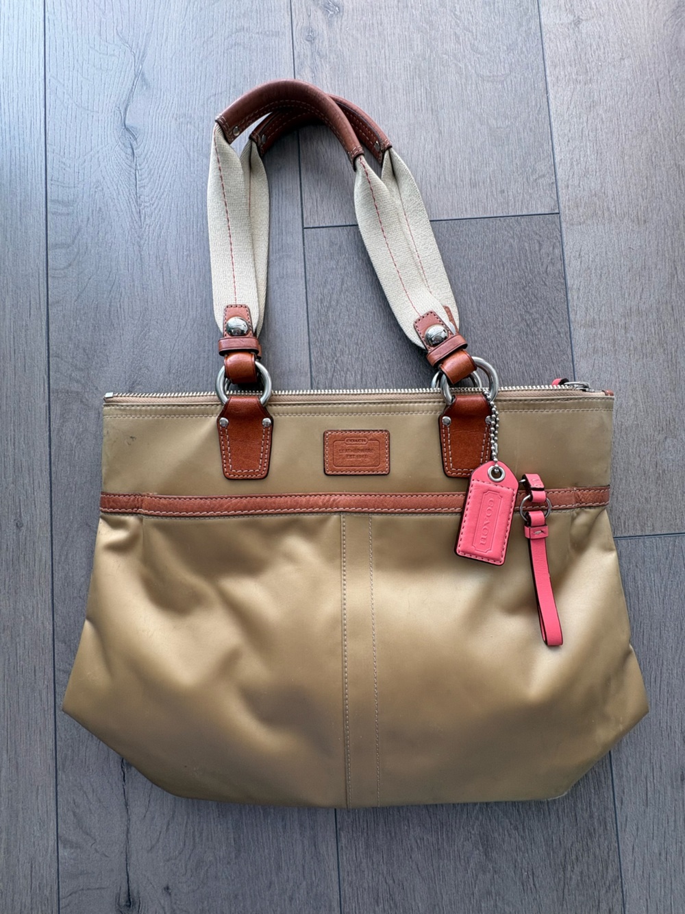 COACH Champagne Satin Fabric Hamptons Weekend Tote Purse - 117445